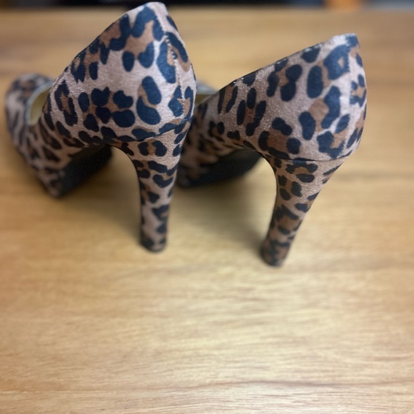 Mossimo leopard print pumps - Picture 2 of 4
